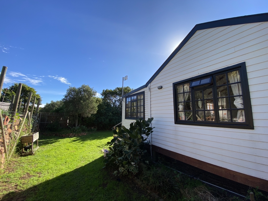 To Let 1 Bedroom Property for Rent in Capri Western Cape